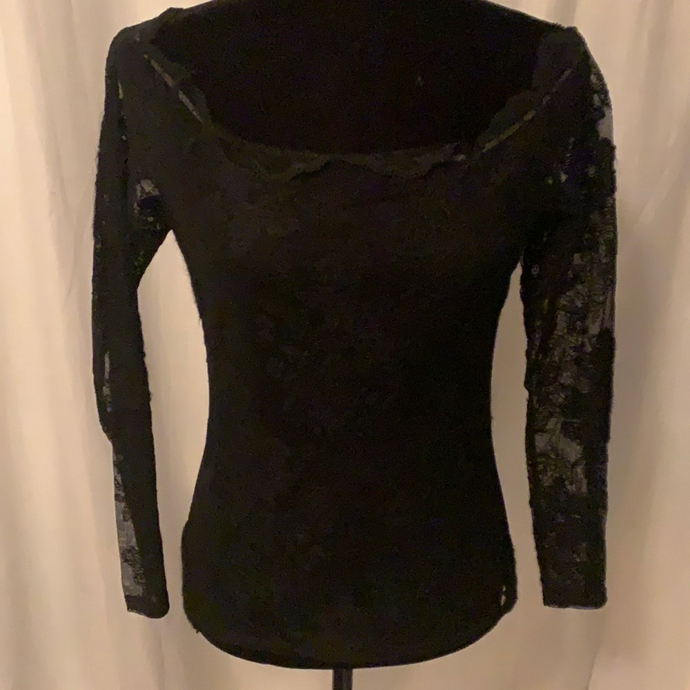 -Etincelle lace long sleeve top -